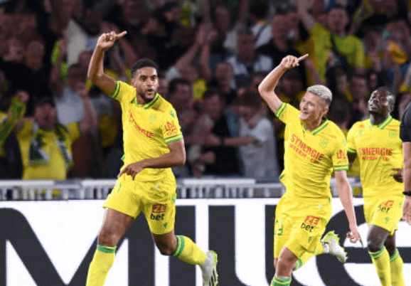 Jean Charles Castelletto se mue en buteur et aide le FC Nantes vidéo