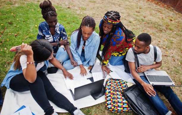 l'Algérie lance 32 bourses pour les jeunes Camerounais