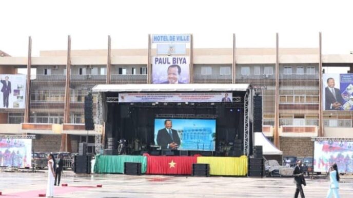 Les enseignants de l'université d'Ebolowa contraints à assister à la projection du film documentaire Paul Biya