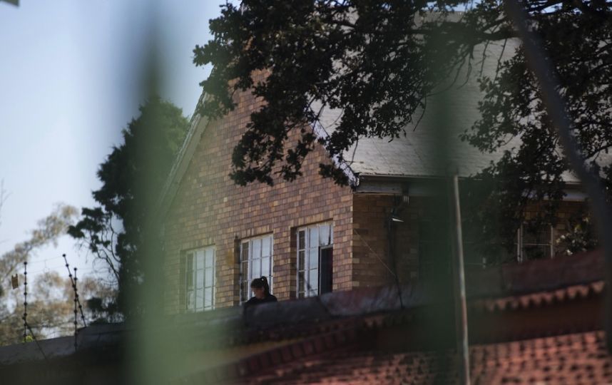 L'homme d'affaires accusé d'avoir torturé sa femme et ses enfants a comparu mercredi. Photo : AFP