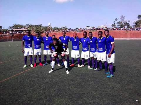 Equipe-de-la-Colombe-du-dja-et-lobo