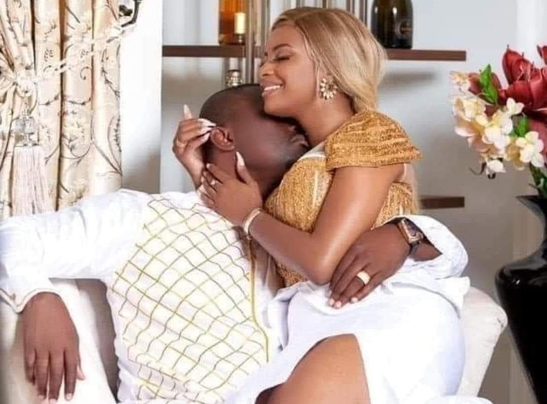 Francis Mvemba et Coco Emilia - DR
