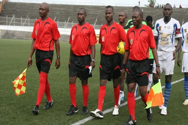 les arbitres de la ligue du littoral en greve