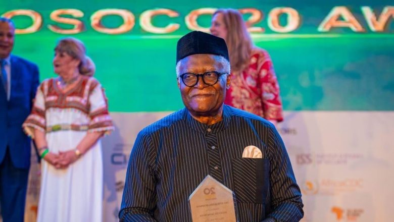 Akere Muna