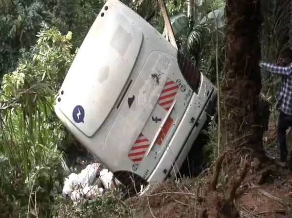 Accident Avenir Voyages sur la Falaise de Dschang