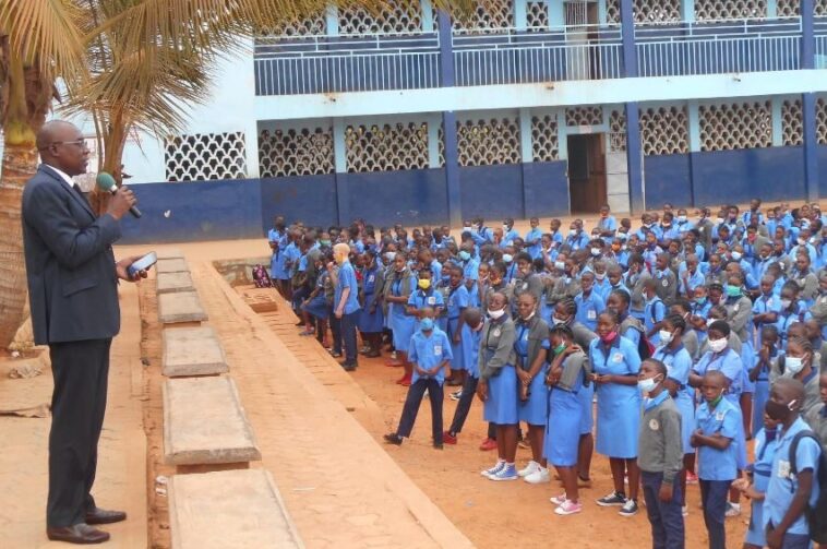 Rassemblement au Collège Aventiste d'Odza