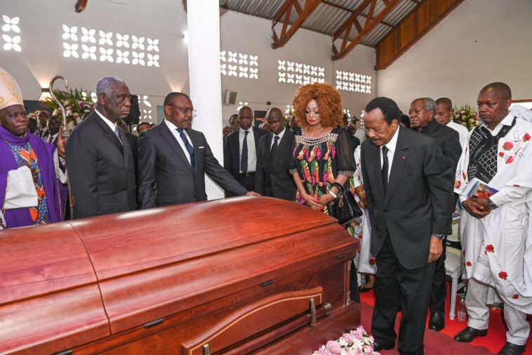 Paul Biya aux obsèques de Martine Meba