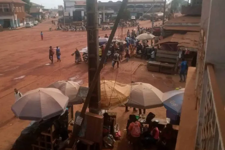 Ville d'Akonolinga