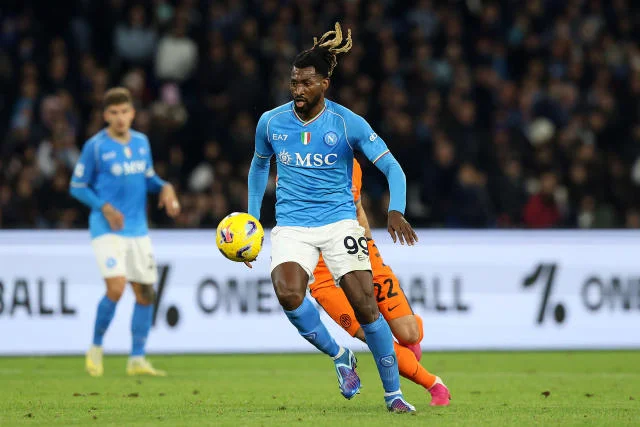 Naples Zambo Anguissa va prolonger son contrat